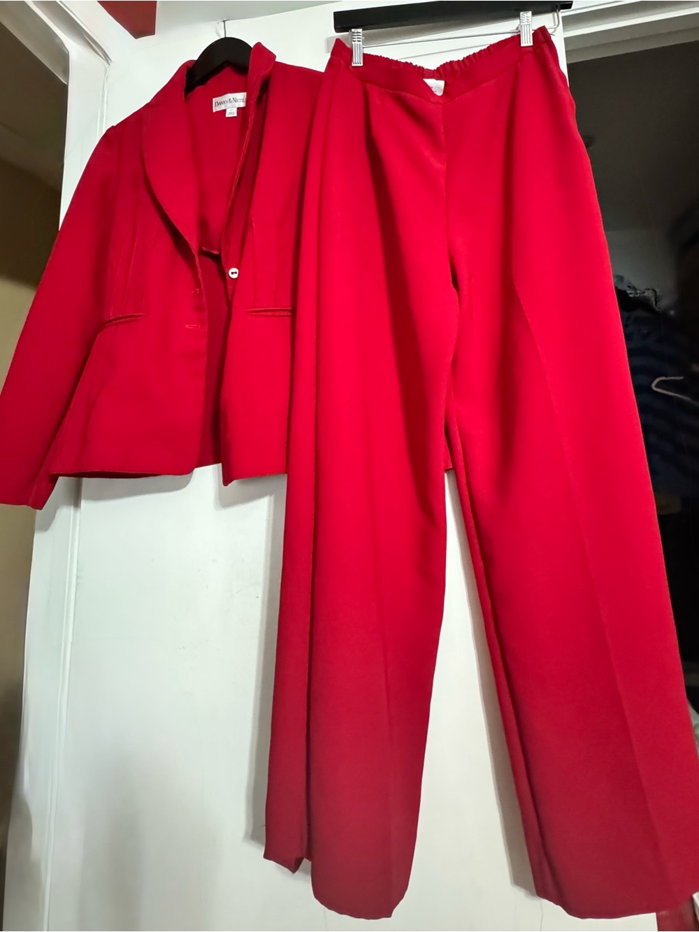 Danny & Nicole Red Women's Two-Piece Pantsuit